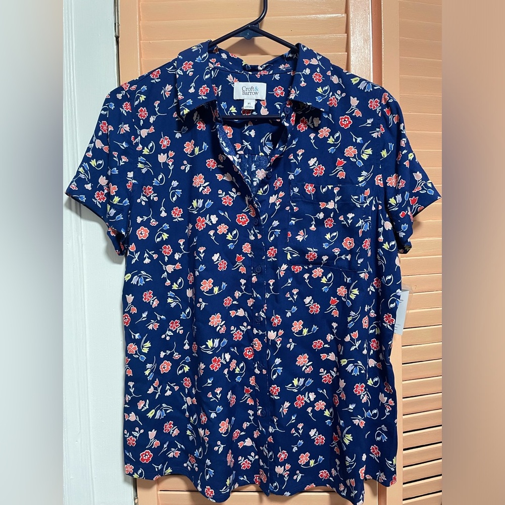 Croft and Barrow blue printed blouse